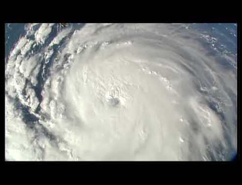 Ο τυφώνας «Φλόρενς» όπως φαίνεται από το διάστημα (video) 