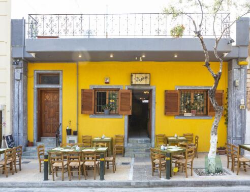 Βαλίτσα: Μεζεδοπωλείο και παντοπωλείο με προϊόντα από όλη την Ελλάδα