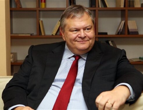 Ο Ευάγγελος Βενιζέλος καταδικάζει τον εμπρησμό της Athens Voice 