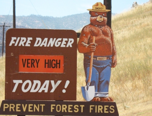 Η λαίδη Μάκβεθ με το μπιτόνι