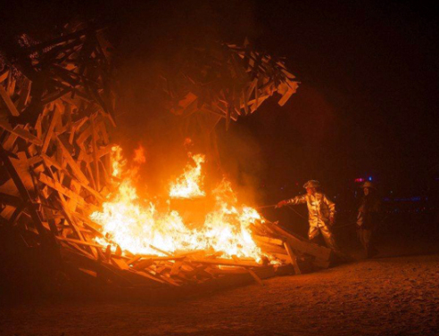 Ο πυρσός των τιμωρών