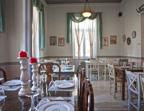 Εδεσματοπωλείον Υδρούσσα