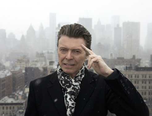 David Bowie: Σταματήστε να τηλεφωνείτε σπίτι και να με ρωτάτε για το νερό στον Άρη 