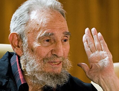  O Φιντέλ Κάστρο στο προσκήνιο (video)