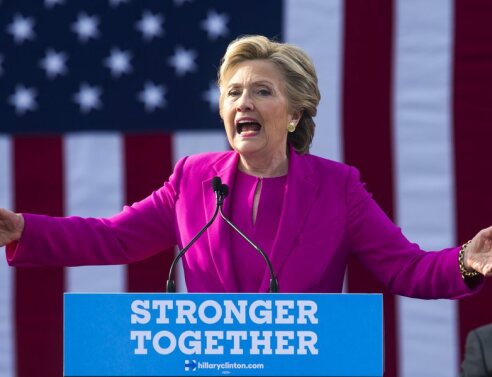 WSJ: Προβάδισμα 4 μονάδων για την Κλίντον 