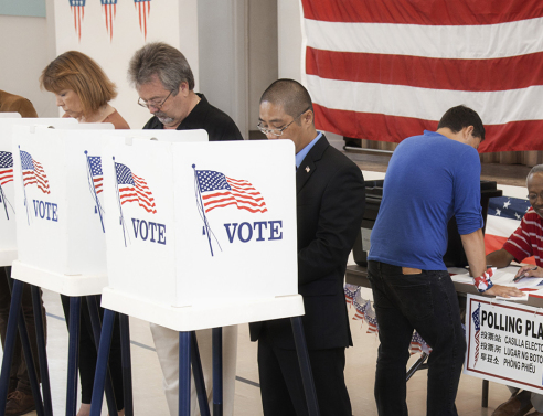 Εκλογές 2016: Χάος και σύγχυση στις αμερικανικές κάλπες 