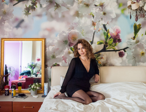 Άννα Κουρουπού: Στο ντιβάνι μιας τρανς γυναίκας