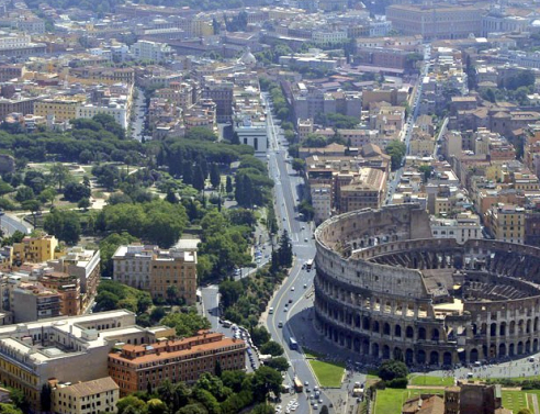 Τρεις δυνατοί σεισμοί στην Ιταλία - εκκένωση σταθμών μετρό στη Ρώμη