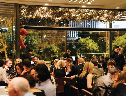 Όπισθεν Χίλτον ή... Τρίγωνο της Γαστρονομίας;