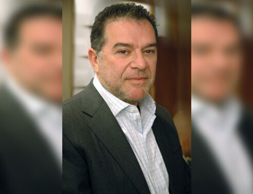 Νίνος Ελματζιόγλου