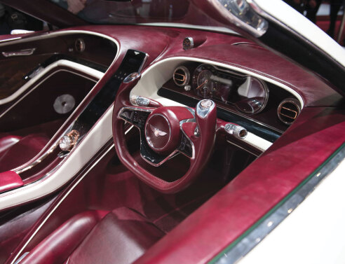 Γλυπτική μετά ίππων!