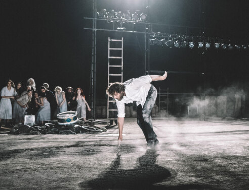 8 στάσεις στην Επίδαυρο 