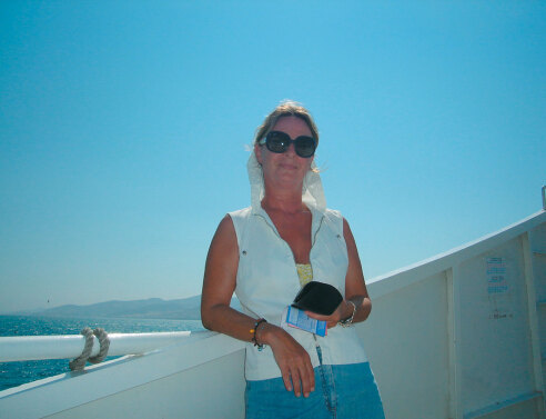 Η Πάρος της συγγραφέως Γιώτας Γουβέλη