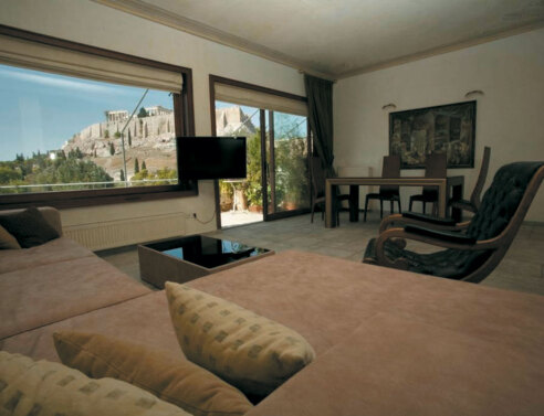 Airbnb: Ανάσα ή πληγή για τον κλάδο του τουρισμού και την πόλη;