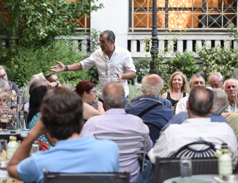 Γιατί με τον Σταύρο; 