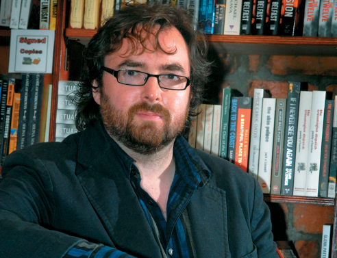 Ο βασιλιάς του ιρλανδικού νουάρ Stuart Neville στην Αθήνα