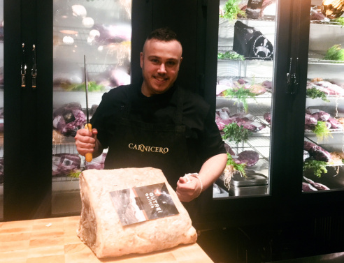 Steak House by Kiku, στο Ψυχικό δοξάζουν το καλό κρέας