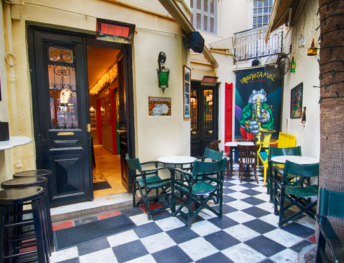 Ένας Ιπποπόταμος που έκλεισε τα σαράντα