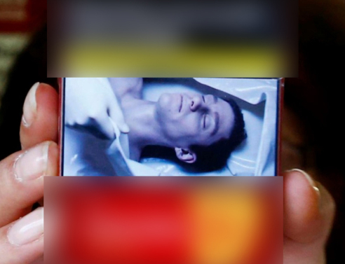 Βρέθηκε ο «νεκρός» στα πακέτα των τσιγάρων: Πόσα χρήματα πήρε, πού έγινε η φωτογράφιση (εικόνες)