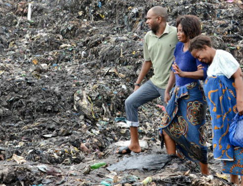 Μοζαμβίκη: 17 άνθρωποι θάφτηκαν στα σκουπίδια μετά από κατολίσθηση