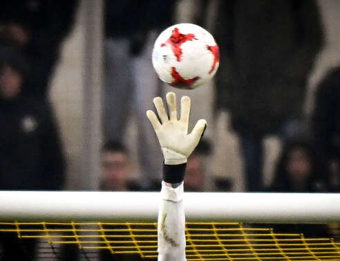 H ερώτηση της εβδομάδας από την A.V. και την Prorata: Πρόεδρος ΠΑΕ ή καναλάρχης;