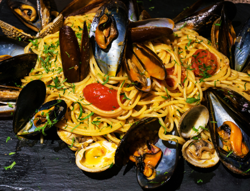 Όλα τα νόστιμα της νηστείας συμβαίνουν σε αυτό το μπαλκόνι