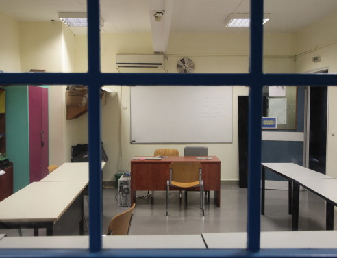 H ερώτηση της εβδομάδας από την A.V. και την Prorata: Θα πρέπει να λαμβάνουν εκπαιδευτική άδεια οι ποινικοί κρατούμενοι; 