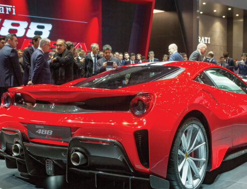 Ferrari 488 Pista: Κινητήρας V8 4.0 λίτρων, απόδοσης 720 ίππων και ροπή 770 Nm. 0-100 χλμ./ώρα σε 2.85’’