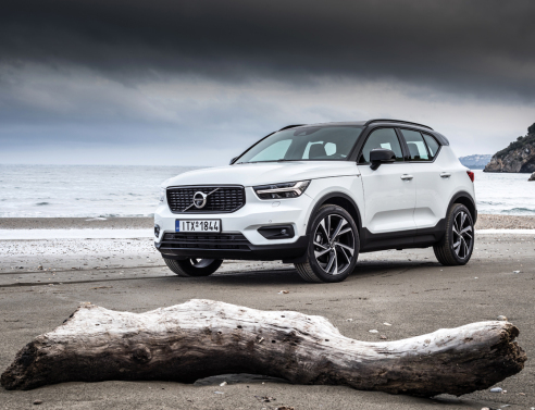 Volvo XC40: Ένα premium «σκληροτράχηλο μικρό ρομπότ»