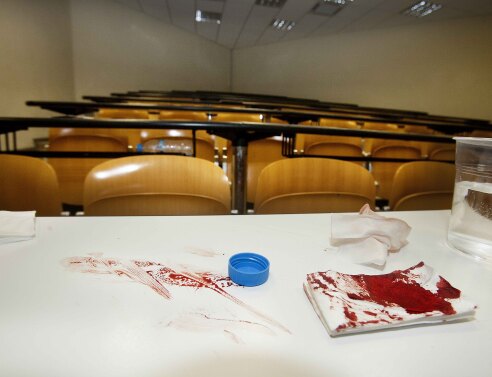 H ερώτηση της εβδομάδας από την A.V. και την Prorata: Άσυλο ανομιών ή άσυλο ιδεών;