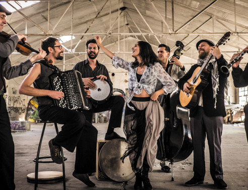 10 συντεταγμένες για πάρτι, πριν μπει το καλοκαίρι