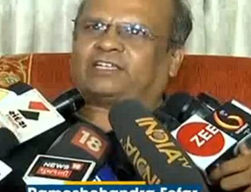 Δημόσιος υπάλληλος Ινδίας: «Έμαθα ότι είμαι Θεός, δεν μπορώ να έρθω στο γραφείο»