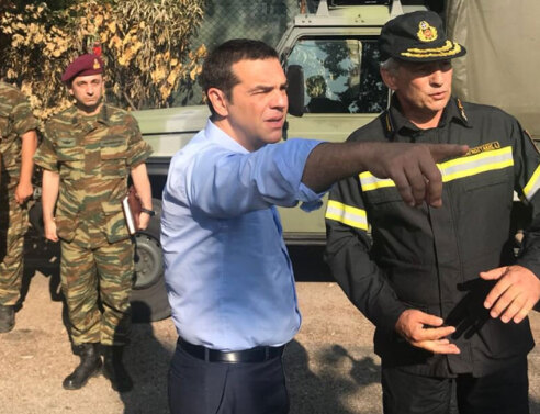 Σάλος στο Twitter με την επίσκεψη-αστραπή του πρωθυπουργού στο Μάτι