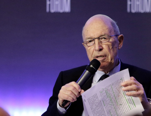 Πώς εξηγούνται οι επιθέσεις στον Σημίτη μέσω Γιάννου