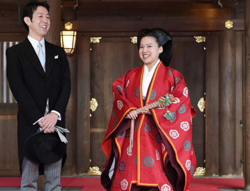 Αγιάκο: Η πριγκίπισσα που απαρνήθηκε τα παλάτια για την αγάπη (video) 