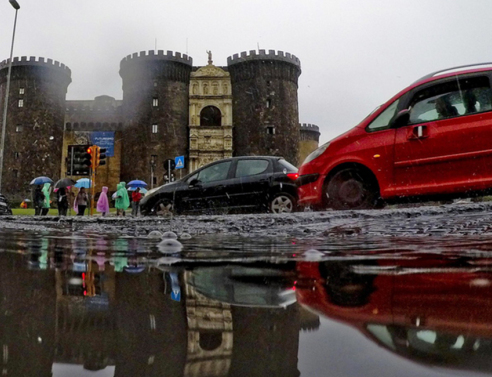 Ιταλία: 18 νεκροί από τις πλημμύρες και τους κεραυνούς (video)