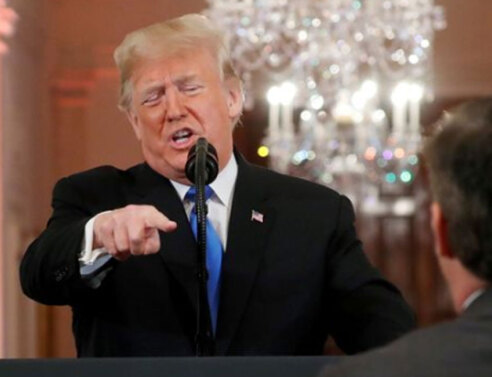 To CNN μηνύει τον Ντόναλντ Τραμπ 