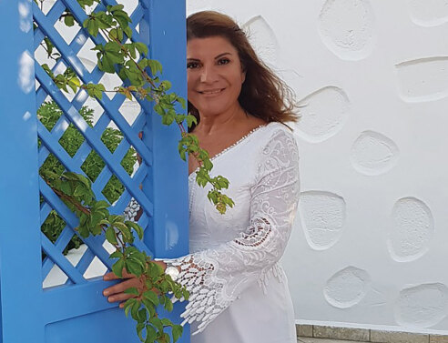 Η Πάρος της Αργυρώς Μπαρμπαρίγου