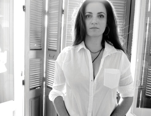 Η Ίος της Κωνσταντίνας Πολυχρονοπούλου