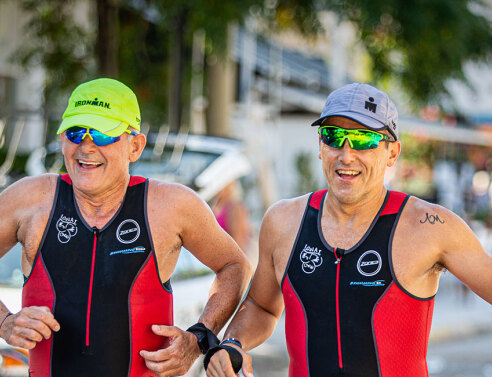 Ο Χρήστος Κορομηλάς με τον συνοδό του Γιώργο Γκούντα 