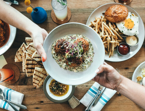 50 εστιατόρια στην Αθήνα που αξίζουν να γίνουν στέκι σου