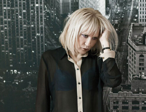 Σώτη Τριανταφύλλου: Η ταυτοτική εκτροπή