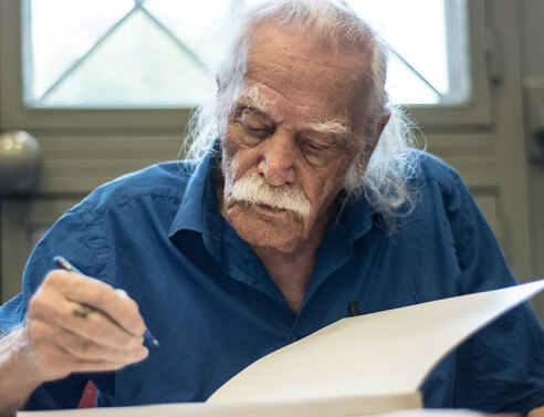 Μανώλης Γλέζος 