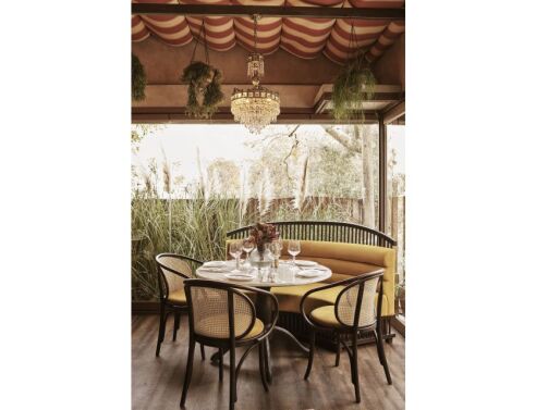 The Amorous Project: Ένα μαγικό, πεντανόστιμο ταξίδι στον χρόνο