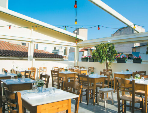 Τα Καραμανλίδικα του Φάνη, παραδοσιακές γεύσεις Ανατολής