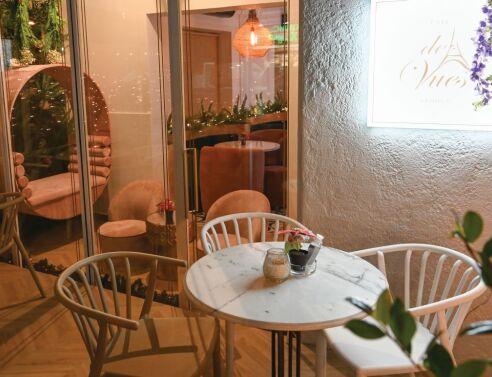 De Vues: Απολαυστικό brunch σε χώρο με γαλλική φινέτσα