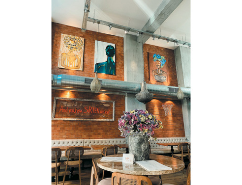 SiR ten: Το καινούργιο στέκι του Παγκρατίου