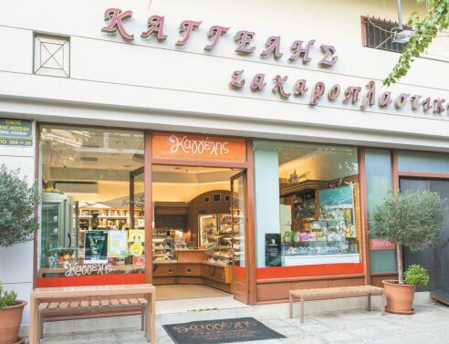 Ζαχαροπλαστείο Καγγέλης: Γλυκές, μοναδικές απολαύσεις από το 1982