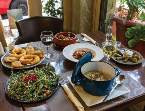 Κατσούρμπος: Μας έκανε να αγαπάμε την παραδοσιακή κρητική κουζίνα