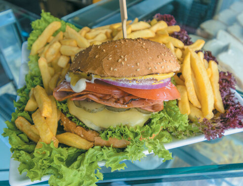 Le Premier, στην καρδιά της Αθήνας με τις πιο φρέσκες γεύσεις